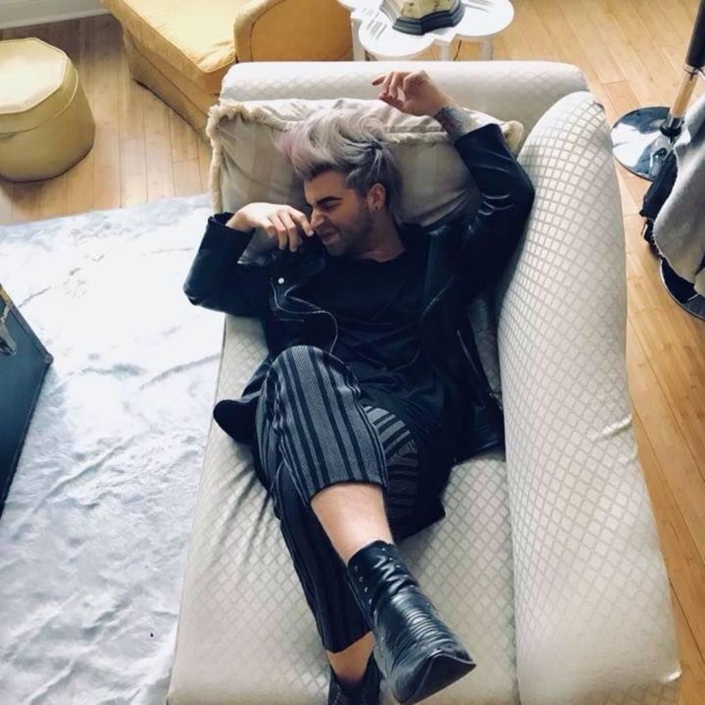 Meet your Posher, Phillip